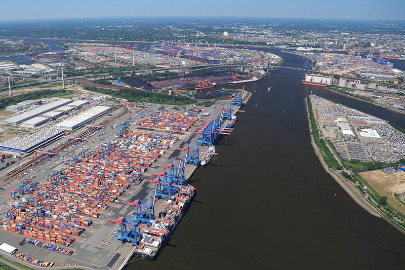 Port of Hamburg container volumes up by 6.9%