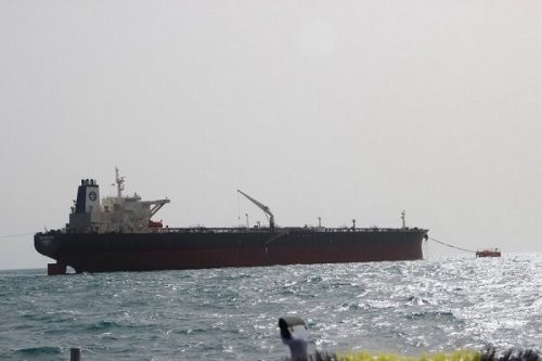 Iranian oil tanker breaks down in Red Sea