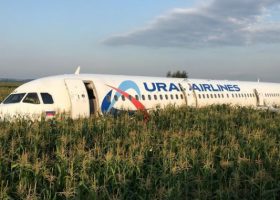 Plane makes emergency landing on Russian cornfield