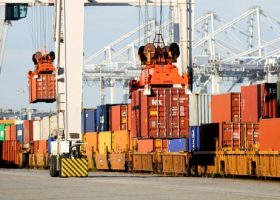 US Port of Long Beach moves ahead with $870m rail project