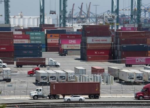 US retail imports to surge again ahead of more tariffs