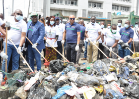 APM Terminals, LAWMA clear heaps of refuse at Apapa