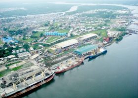 Manufacturers group says Eastern ports are safe