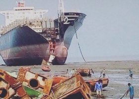 NGO records 19 deaths in South Asian shipbreaking yards 