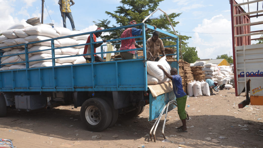 Nigeria woos Benin to end rice importation