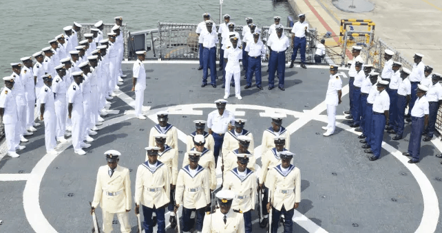 Navy promotes 140 senior officers