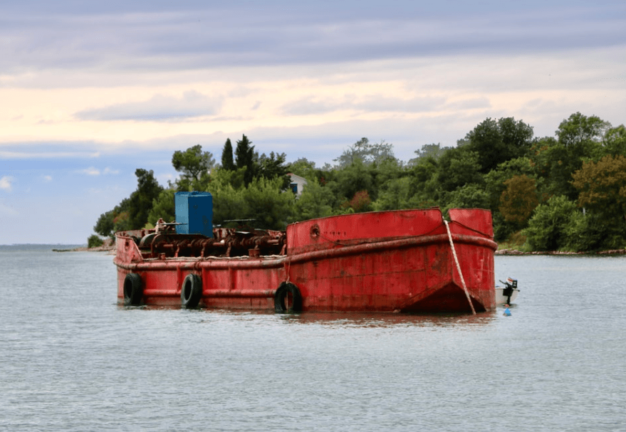 Substandard tugboats, barges on waterways worry NIWA
