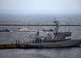 Three navy ships held by Russia return to Ukraine port