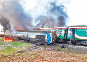 Train derails, catches fire in Bangladesh