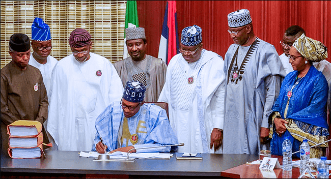 Buhari signs 2019 budget 