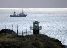 Japan demands release of fishermen detained by Russia