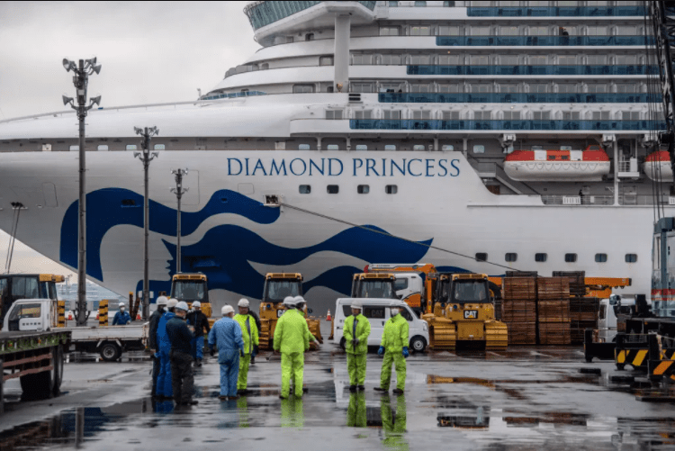 Another 70 coronavirus cases reported on Diamond Princess cruise ship 