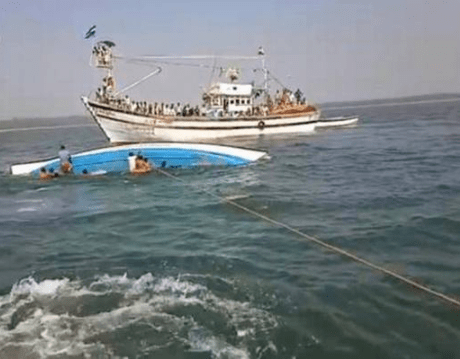Five dead in Bangladeshi tourist boat mishap 