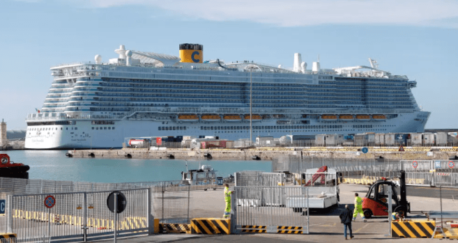 Expect more cruise cancellations, Royal Caribbean warns 