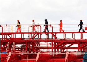 Singapore permits crew changes in ‘special circumstances’