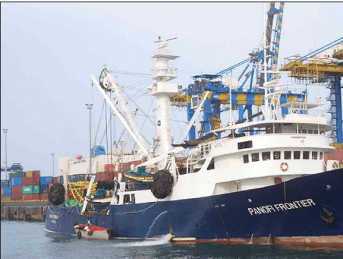 Nigerian pirates kidnap 6 crew off Cotonou