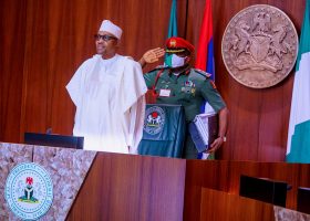 PHOTOS: Buhari presides over FEC meeting