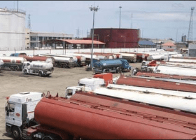 Petroleum tanker drivers begin strike in Lagos