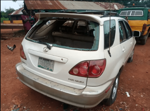 customs officer shoots motorist in the chest