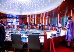 PHOTOS: Buhari presides over FEC meeting