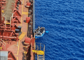 3 migrants jump overboard Maersk ship 