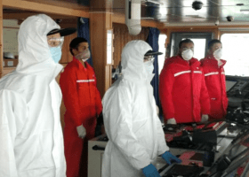 COVID-19: 450 seafarers quarantined on ships for weeks 