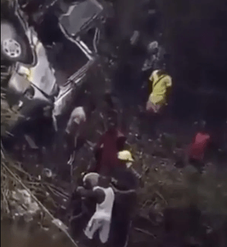 8 teenage footballers die as vehicle plunges into river
