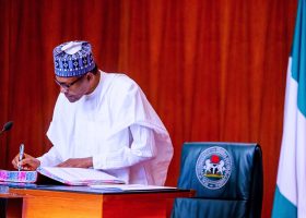 PHOTOS: Buhari presides over FEC meeting