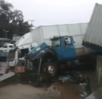 VIDEO: Container truck accident on Lagos-Badagry expressway