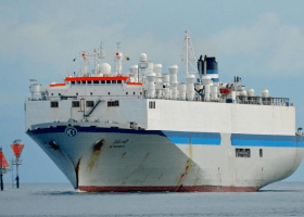 Australia evacuates ship crew infected with COVID-19 