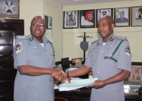 Customs comptroller reads riot act to smugglers