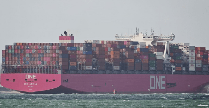 Ship loses several containers in rough seas