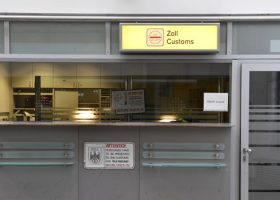 Robbers steal €6.5m at Customs office