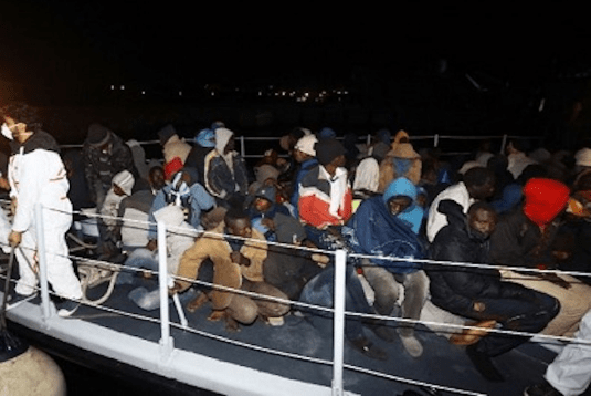 Tunisian navy rescues 93 illegal migrants