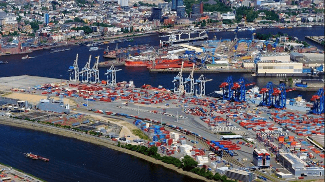 Port of Hamburg cargo volumes down 7.6% in 2020