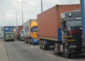 Gridlock persists as trucks take over Tin Can road despite e-call up