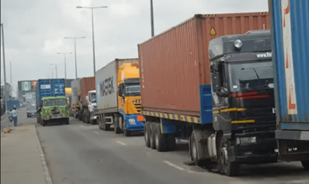 Gridlock persists as trucks take over Tin Can road despite e-call up