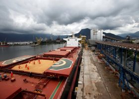 Congestion hits Brazil’s largest port