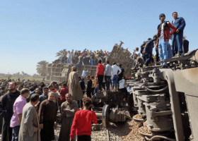 Train collision kills 32 people, injures dozens in Egypt