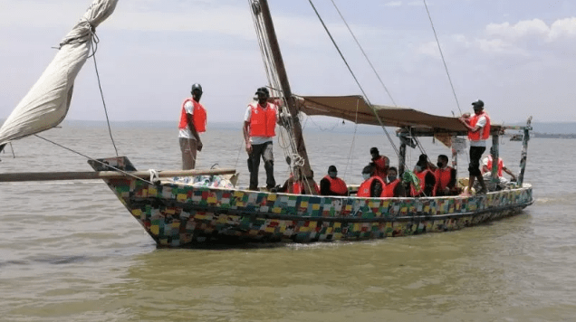 Flipflopi: Boat made from recycled plastic sails in Kenya