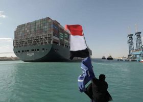 Egypt demands $1bn compensation for blockage of Suez Canal