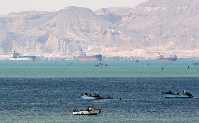 Suez Canal clears backlog of ships 