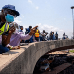 Apapa gridlock: Lagos gives under bridge squatters quit notice 