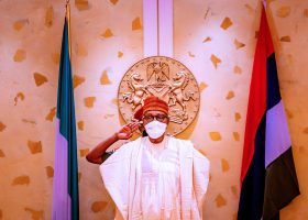 Buhari presides over FEC meeting
