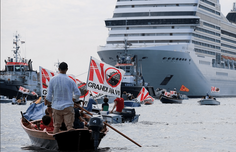 Venice residents protest as cruise ships resume sailing 