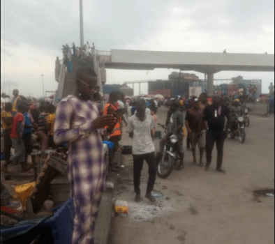 Area boys in gun duel over control of Tin Can port road 