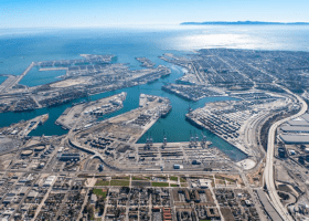 Port of Los Angeles handles record 10.9m TEUs in a year 