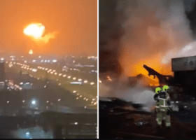 Ship explodes at Dubai port
