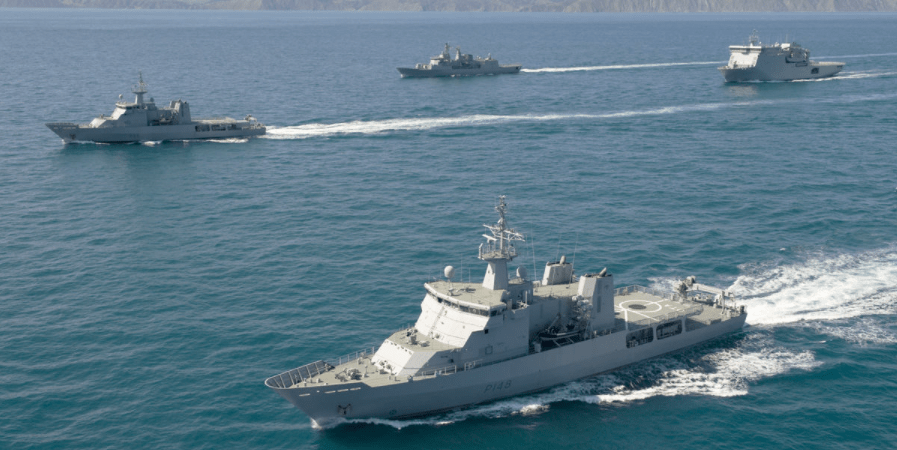 India deploys warships in South China Sea 