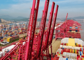 China shuts container terminal at Ningbo as COVID-19 rips through port